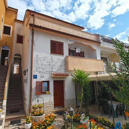 Apartment Fuer 4 Personen Ca 34 Qm In Pula, Istrien Istrische Riviera *