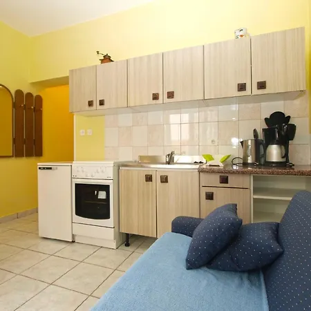 Apartment Fuer 4 Personen Ca 34 Qm In Pula, Istrien Istrische Riviera